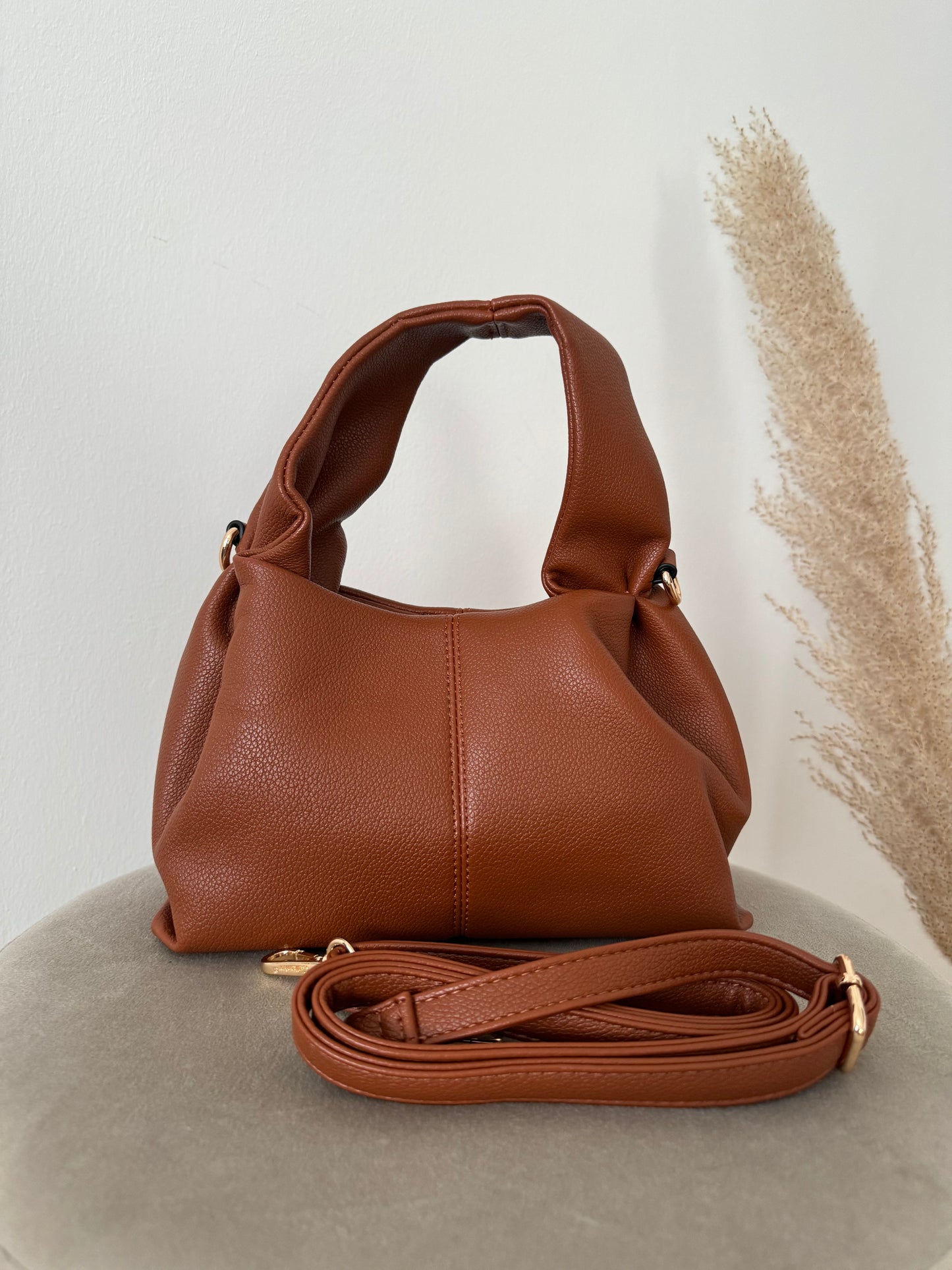 Malika Handtasche camel