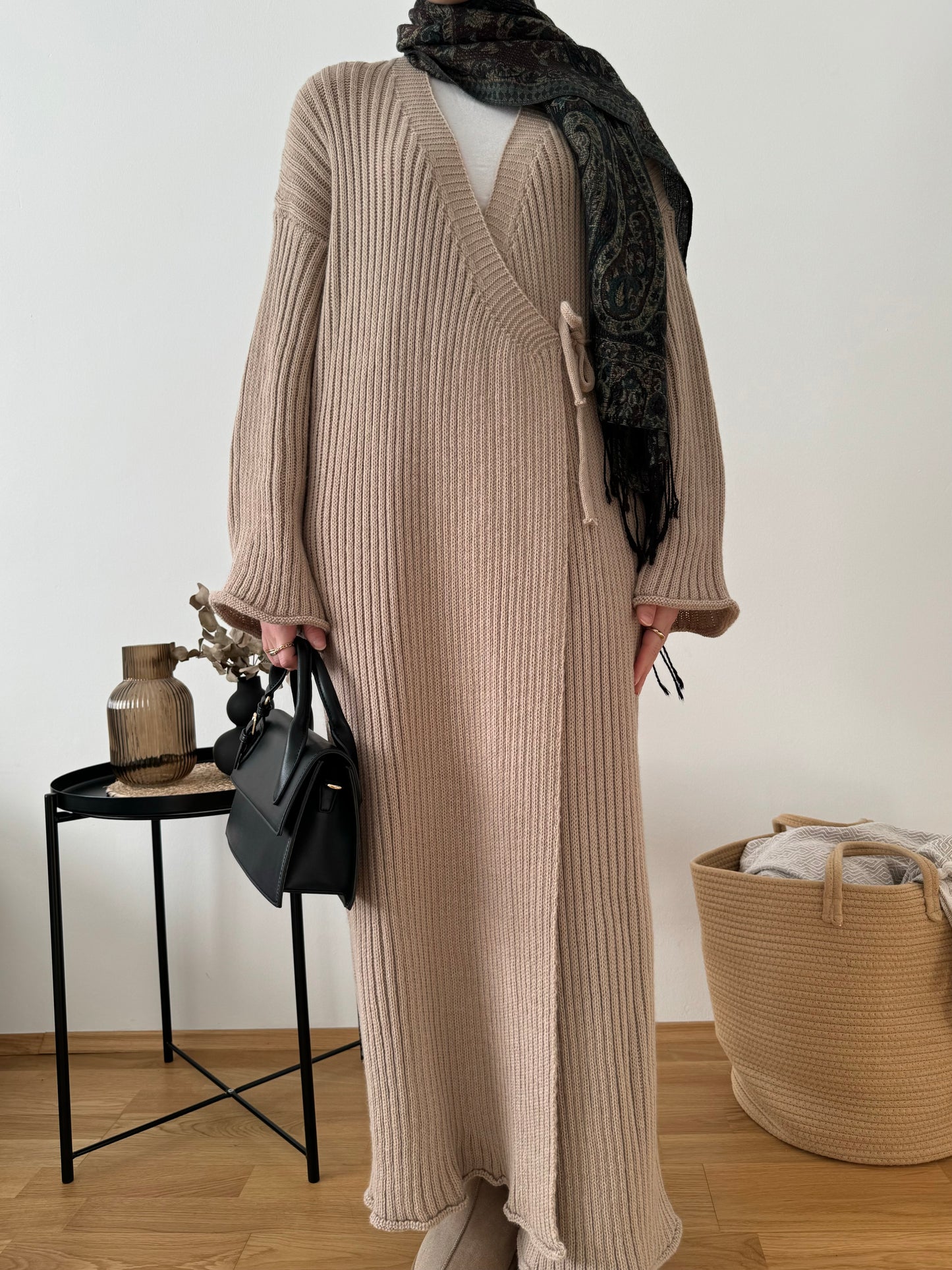 Isra Strick Kleid in Wickel-Optik taupe