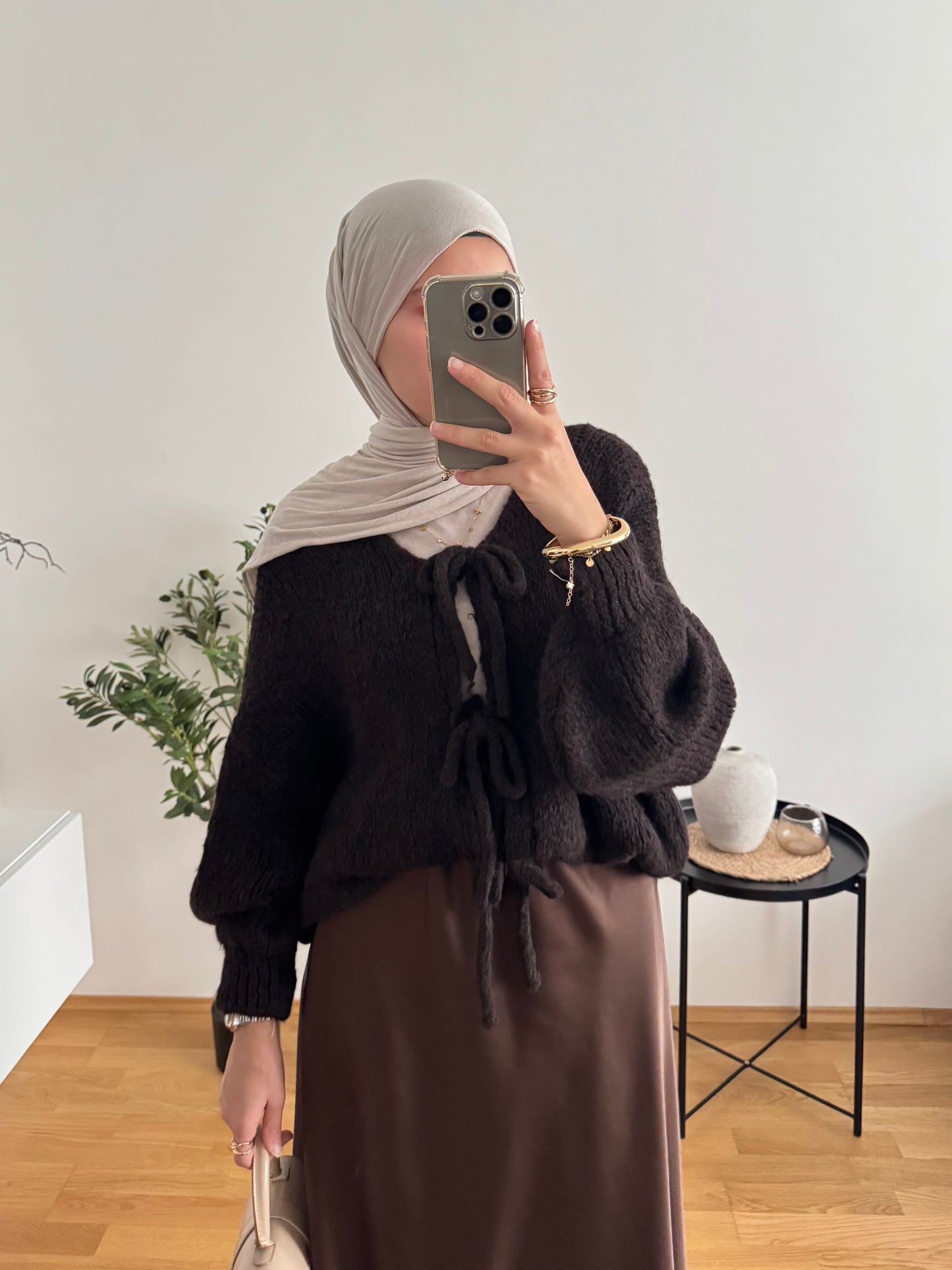 Outfit mit Woll Cardigan braun