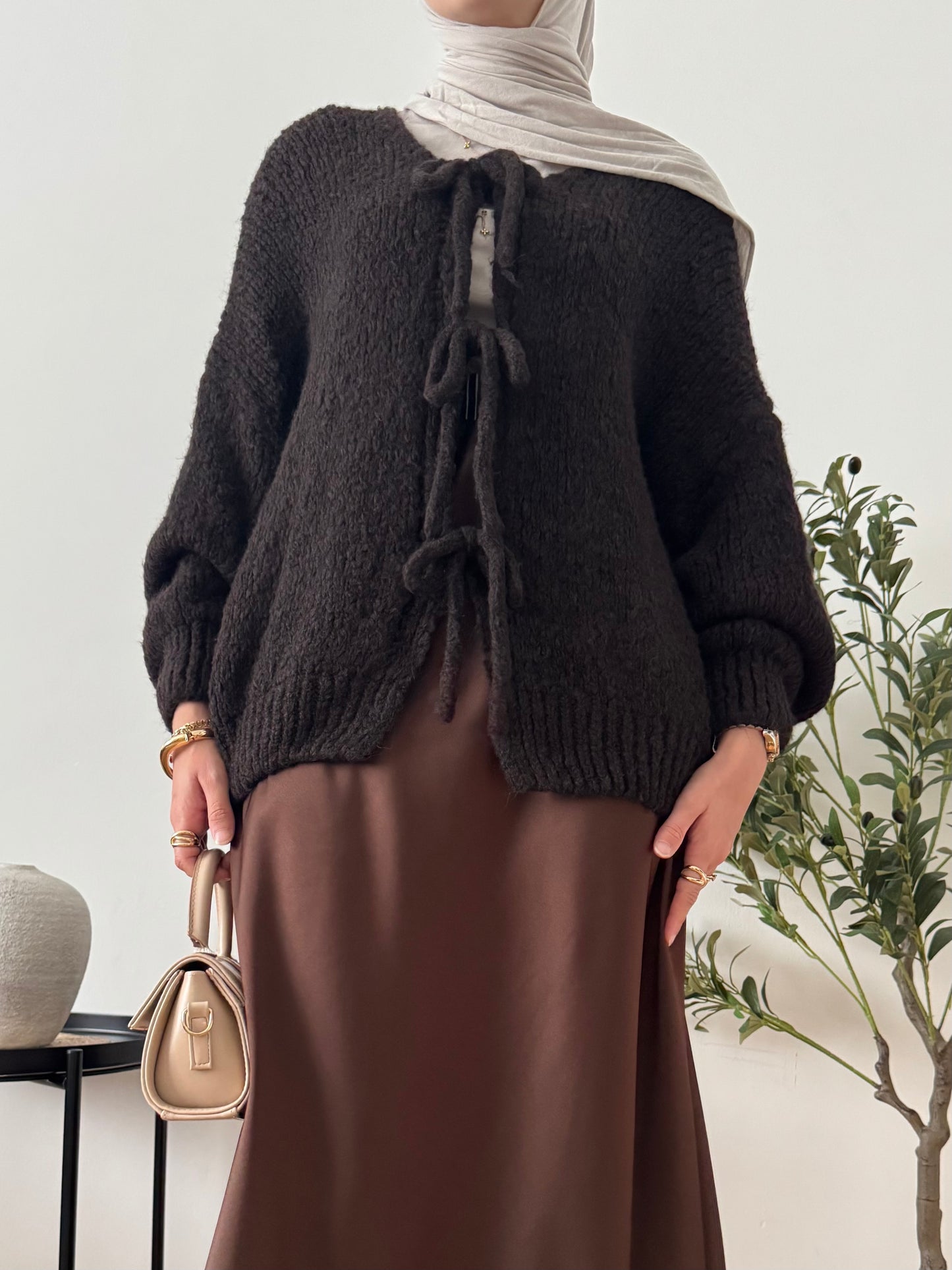 Outfit mit Woll Cardigan braun