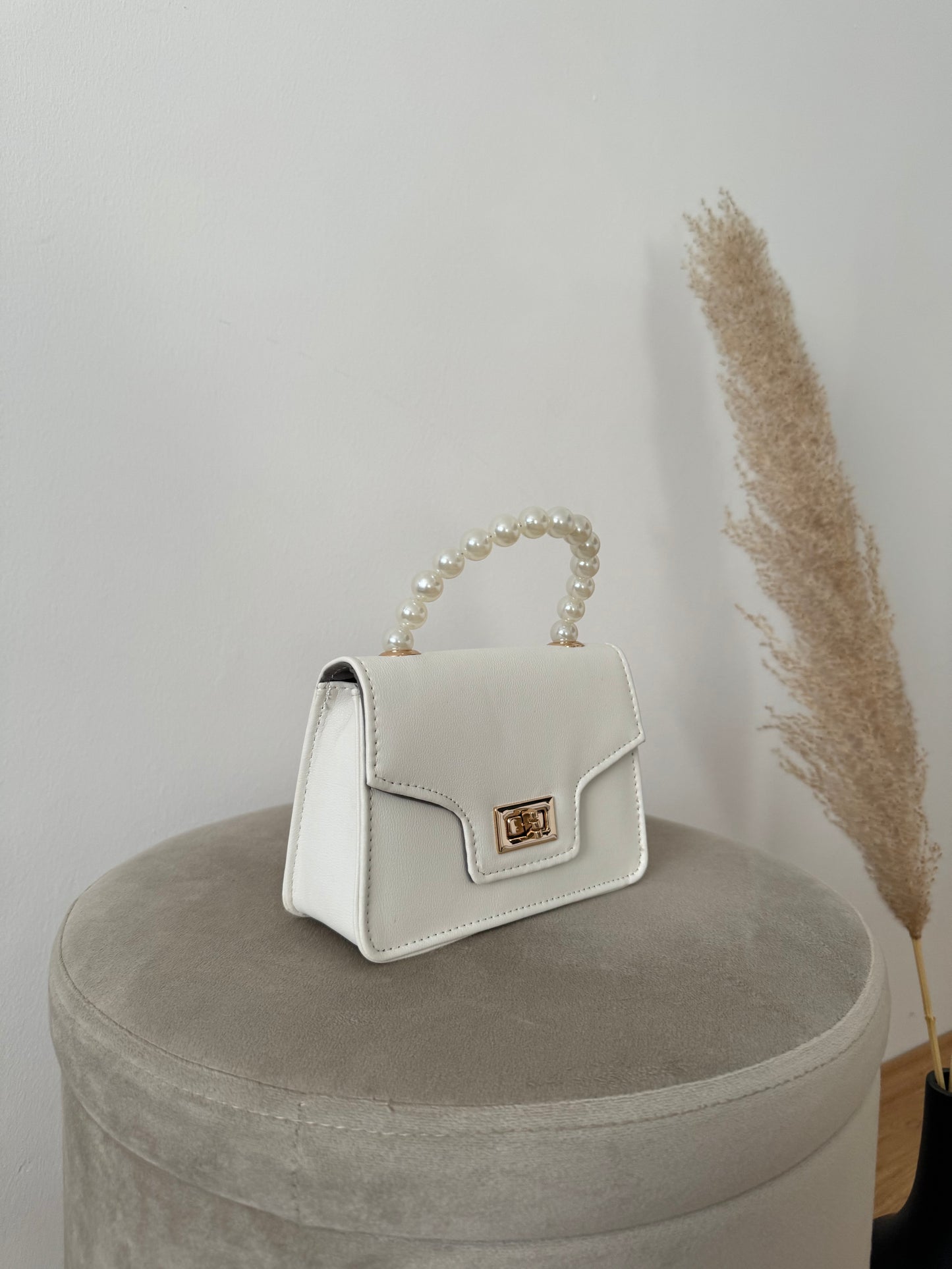 Jasmin Handtasche weiß