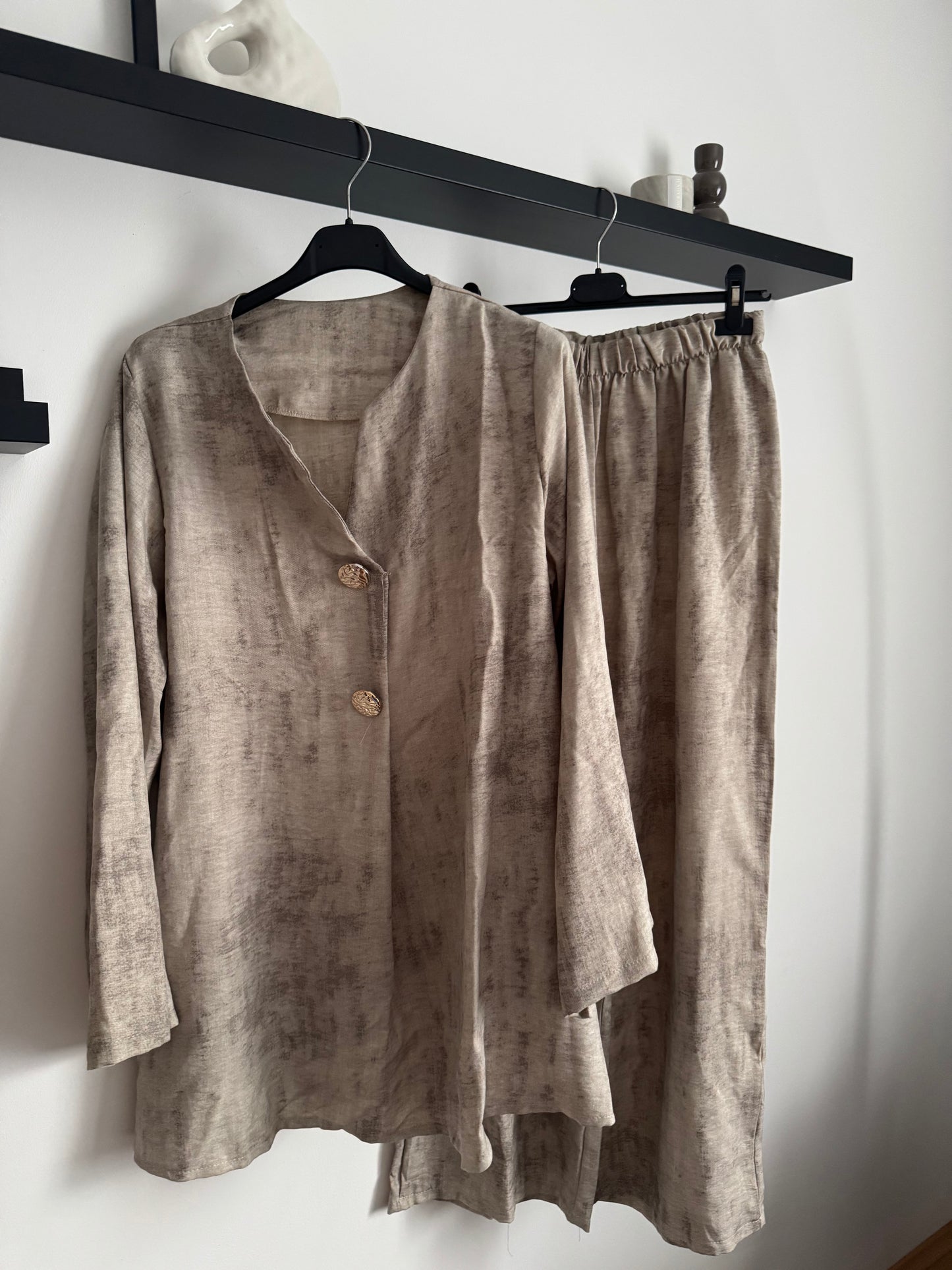 Hafsa Zweiteiler beige