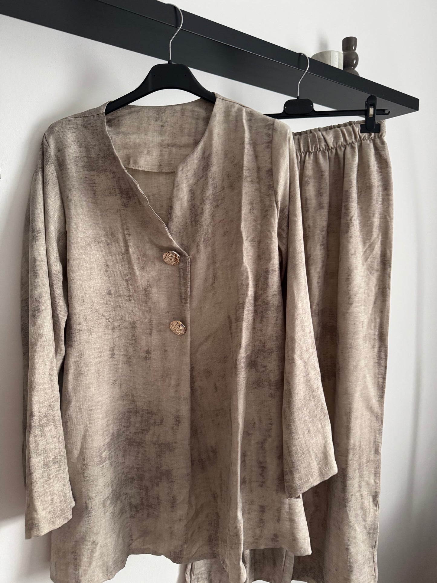 Hafsa Zweiteiler beige