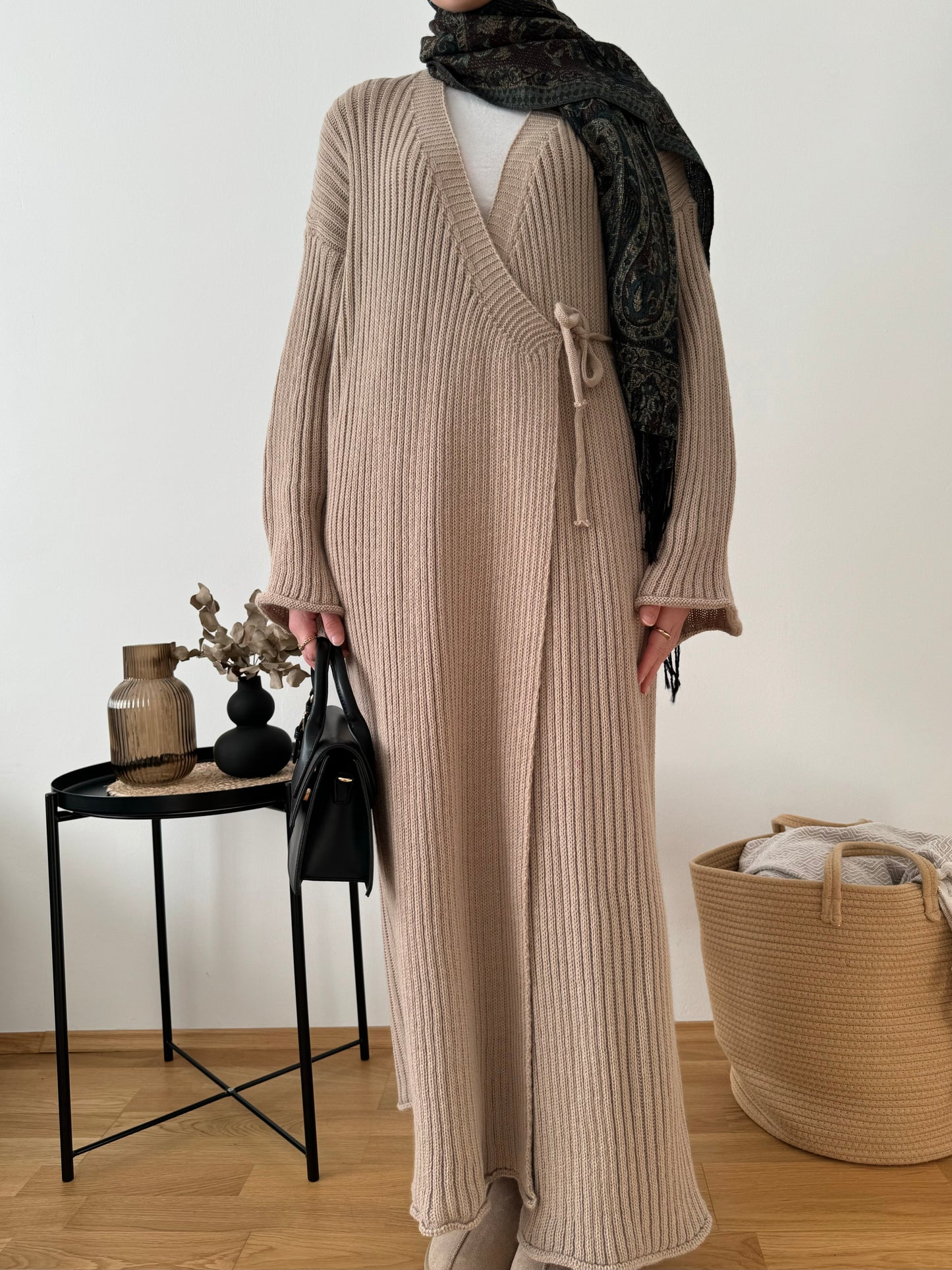 Isra Strick Kleid in Wickel-Optik taupe