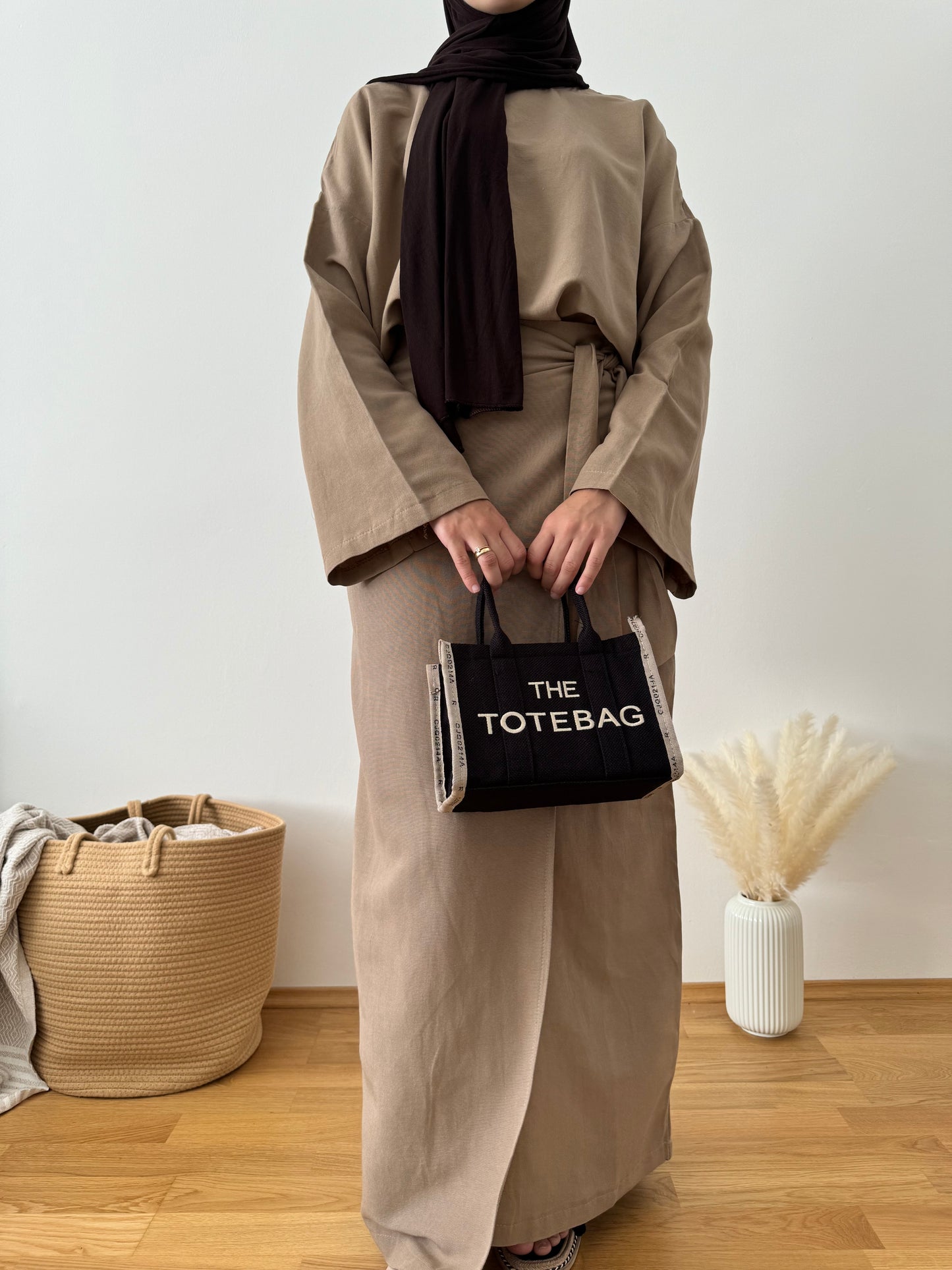 Zweiteiler mit Rock beige