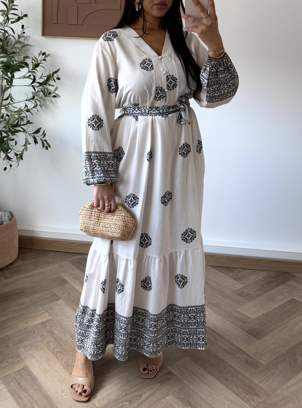 Sara Kleid creme