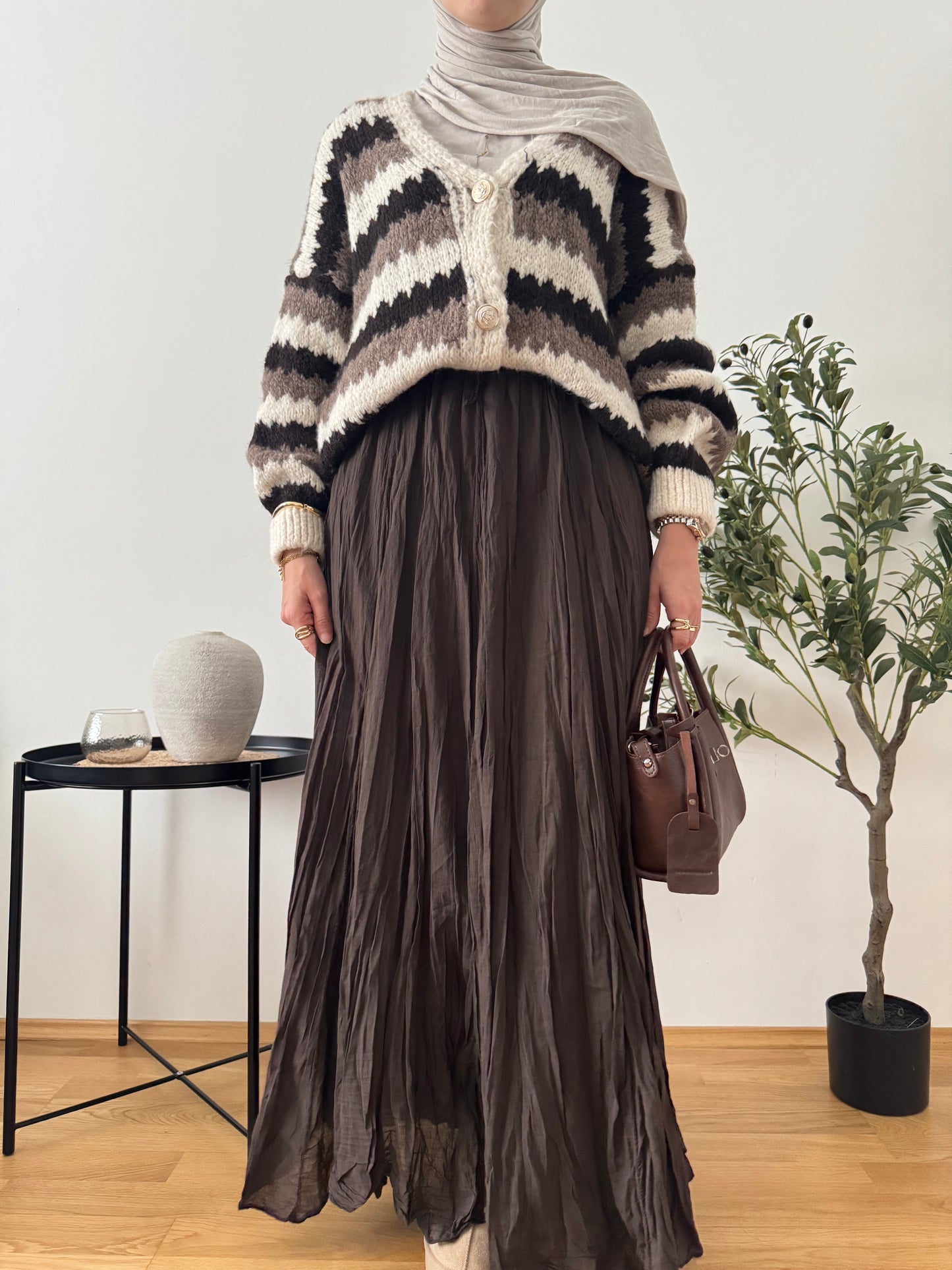 Outfit mit Woll Cardigan mocha