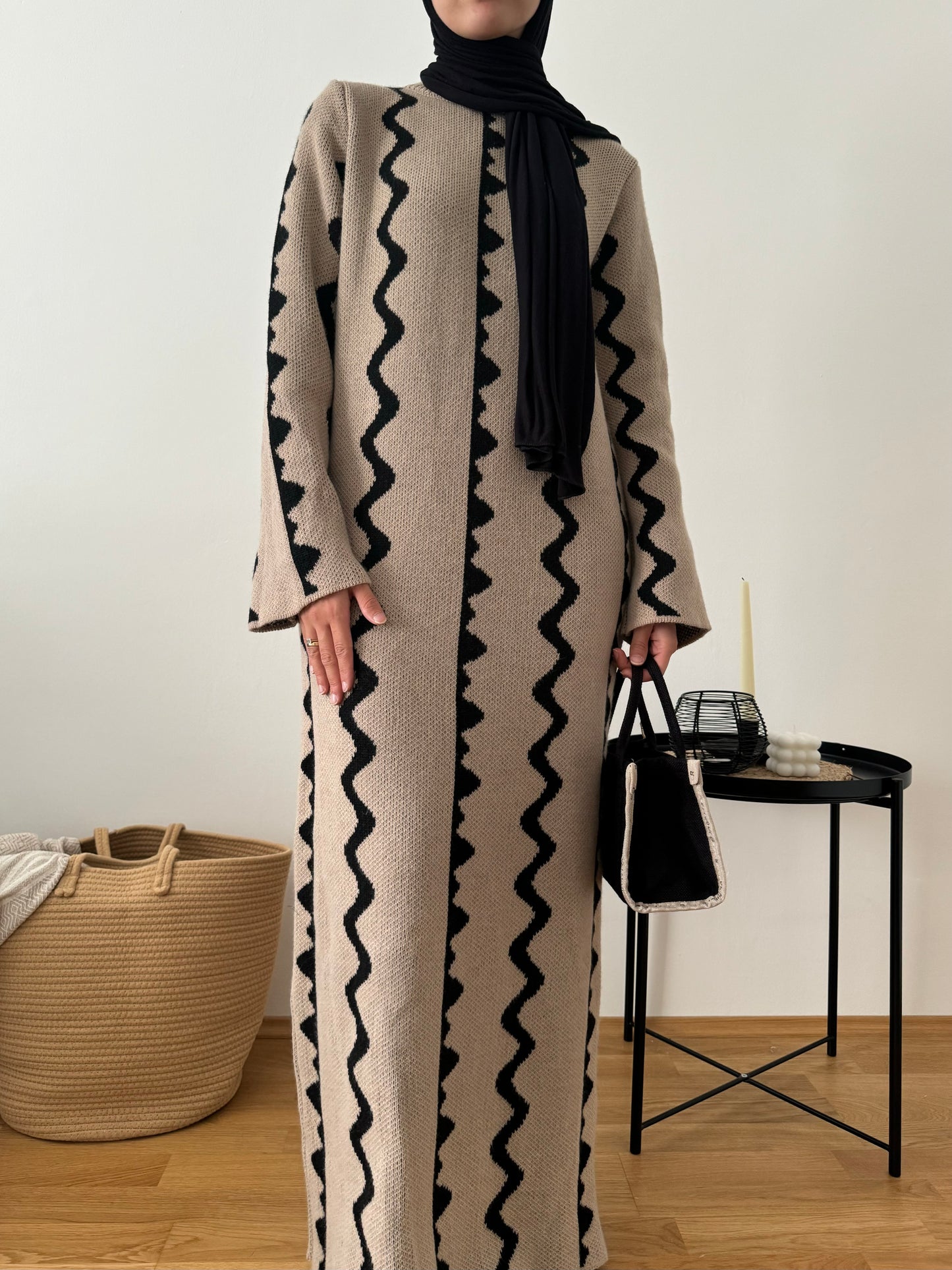 Elisa Strick Kleid mit Wellen-Muster taupe