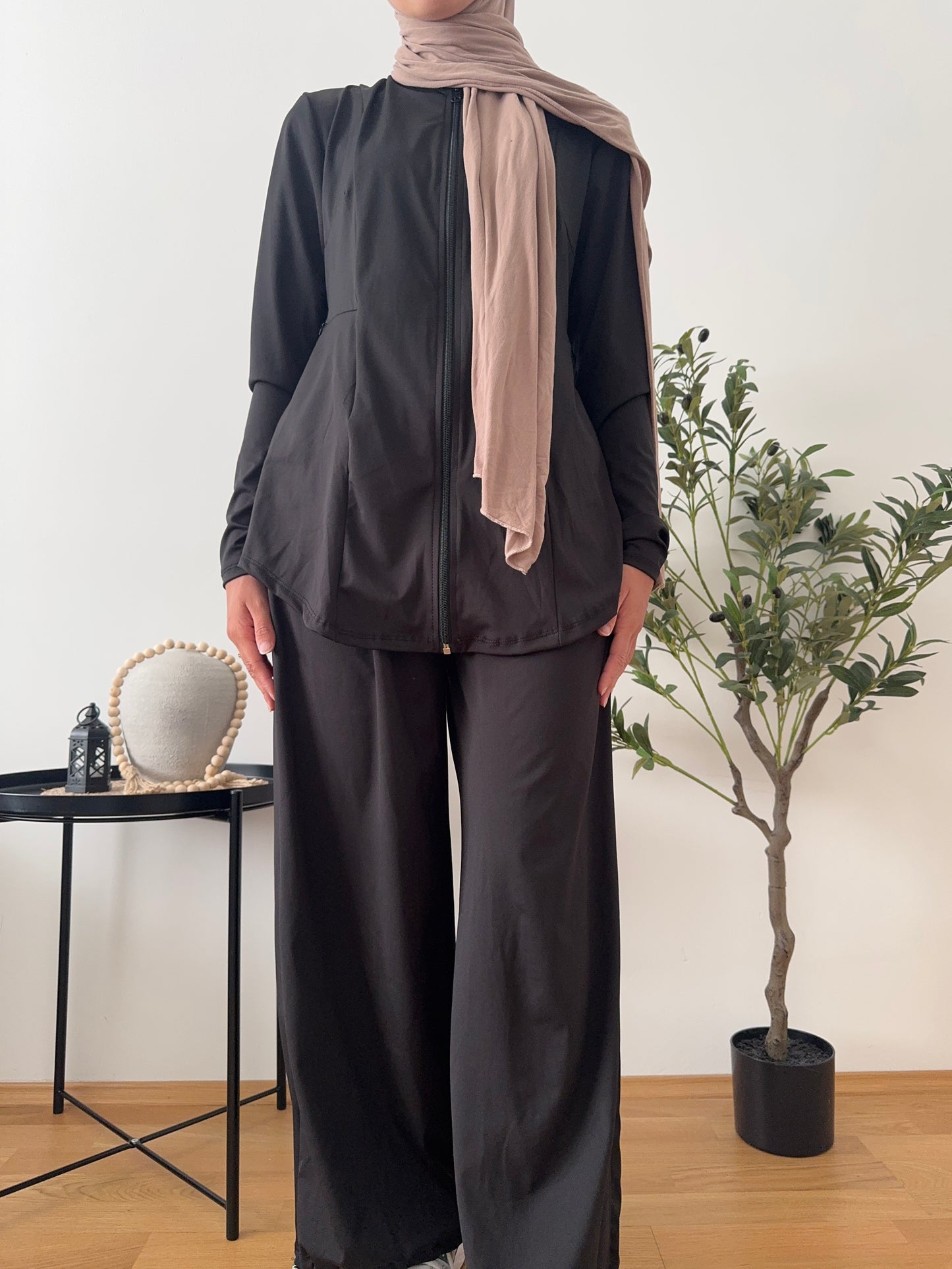 Trainingsanzug mit Zip schwarz