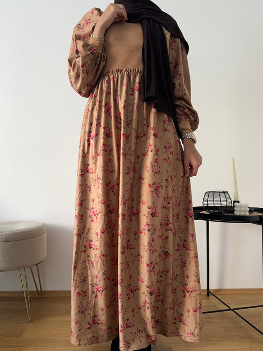 Kleid mit Strick creme