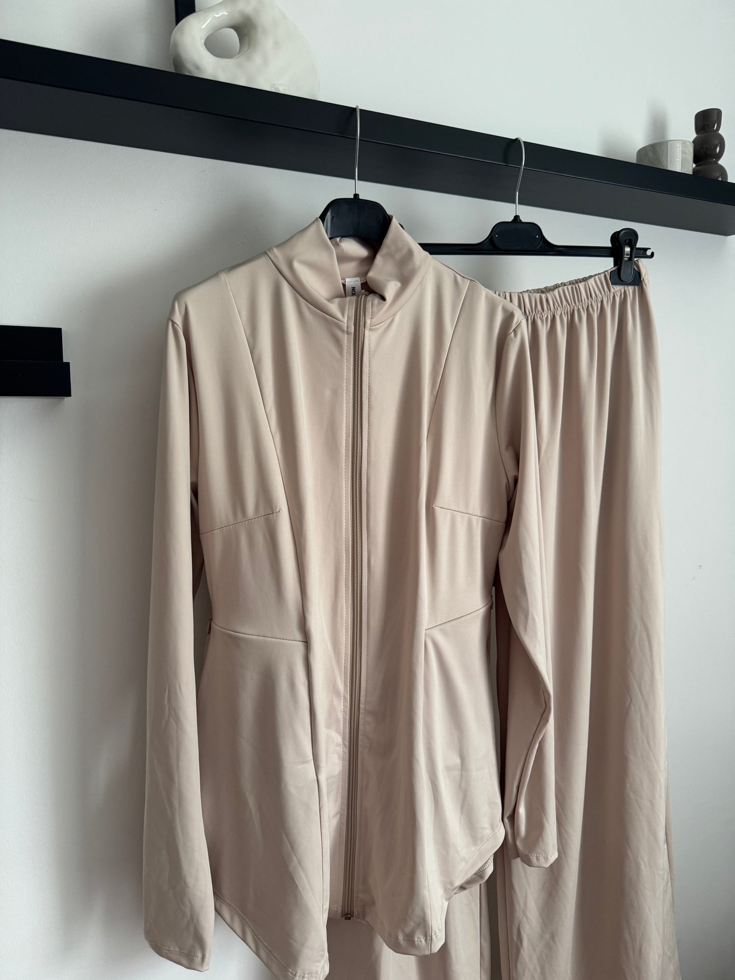Trainingsanzug mit Zip creme