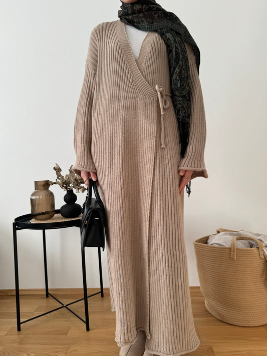 Isra Strick Kleid in Wickel-Optik taupe