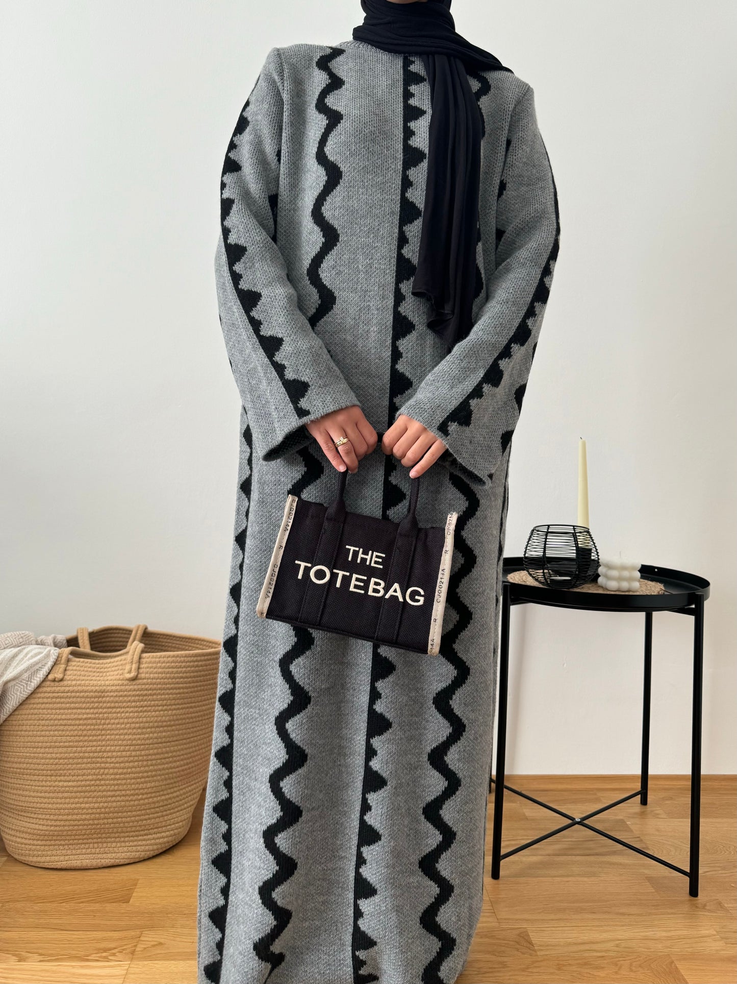Elisa Strick Kleid mit Wellen-Muster grau