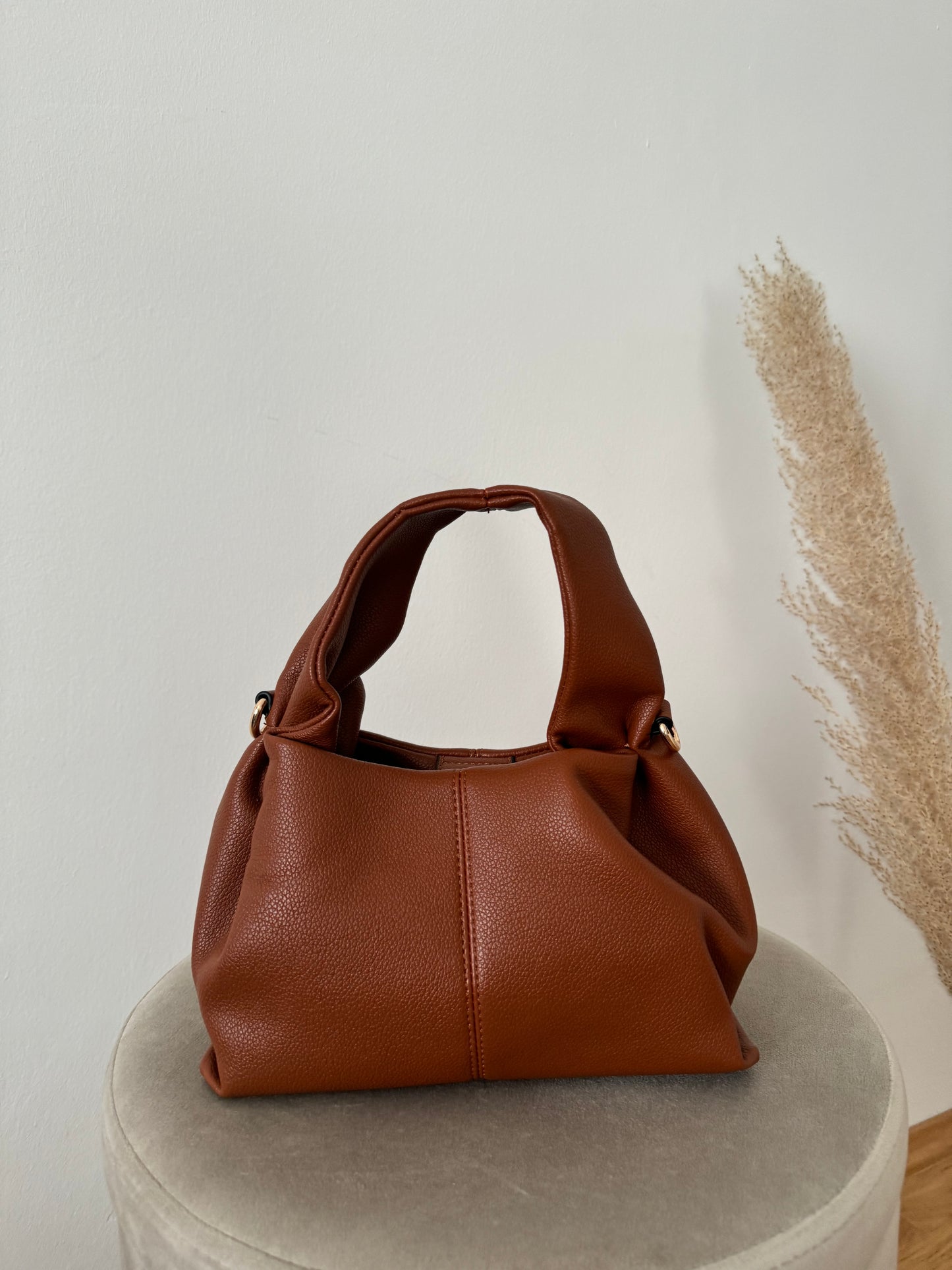 Malika Handtasche camel