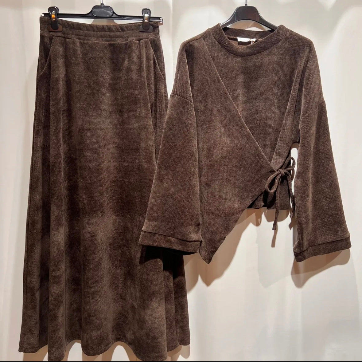 Safiya Zweiteiler braun