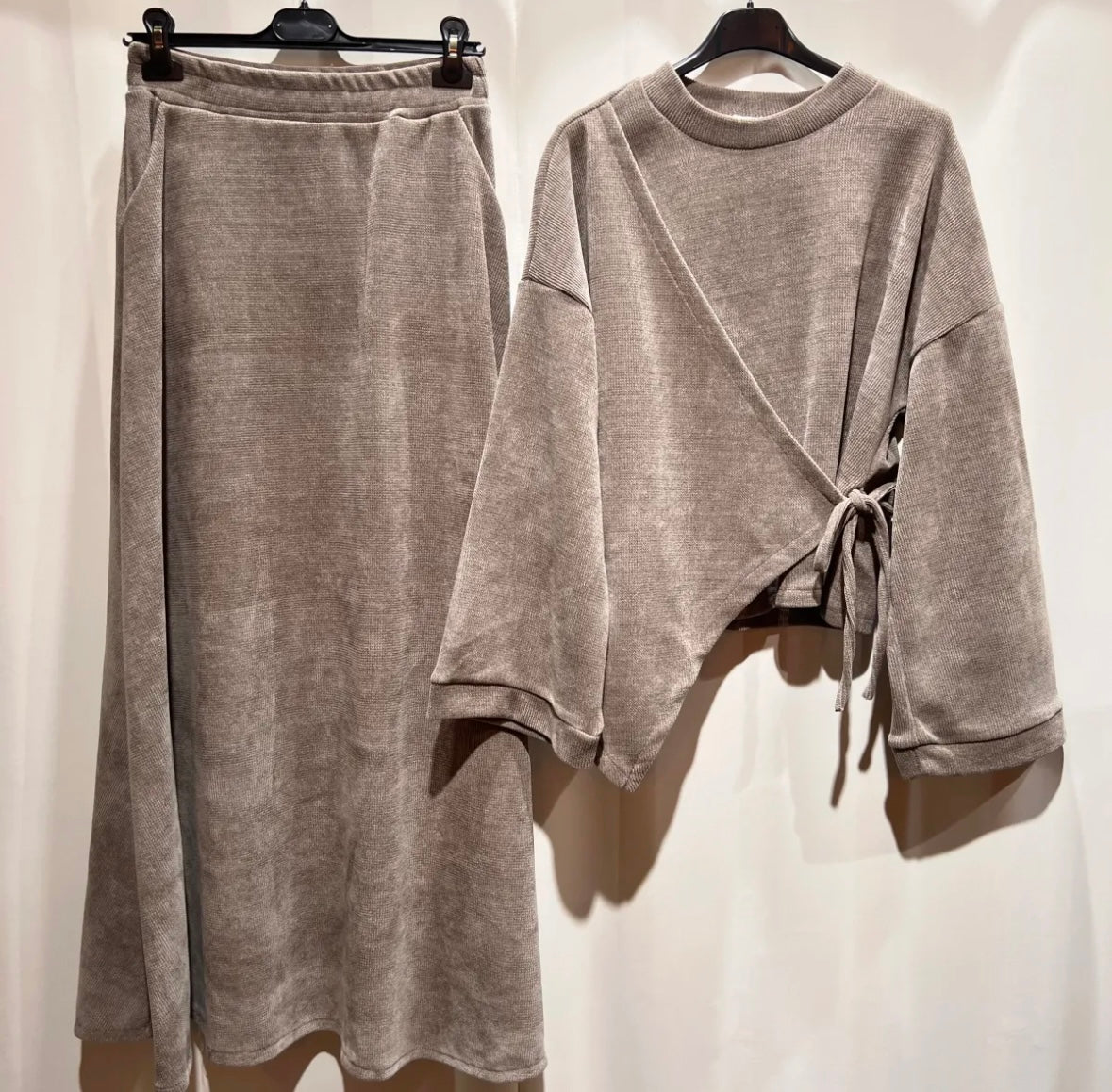 Safiya Zweiteiler taupe