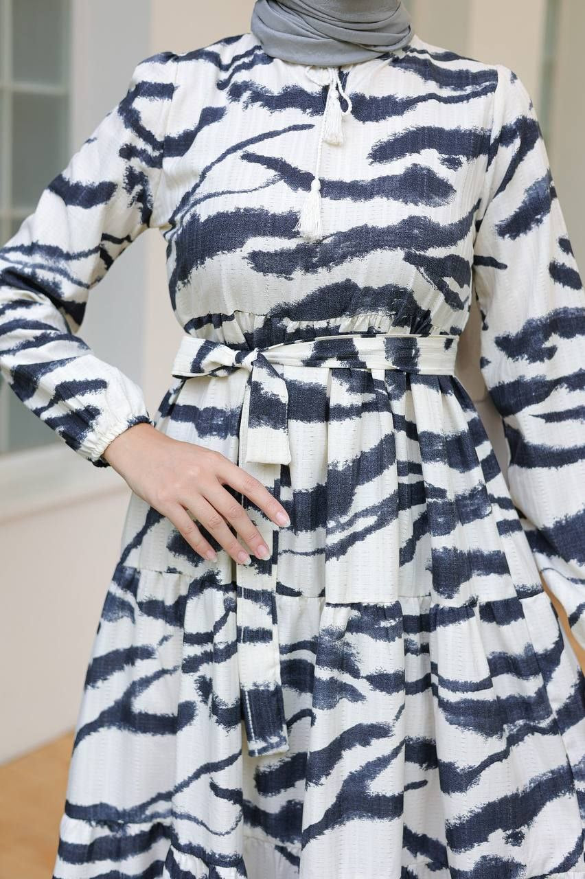 Kleid mit Streifen grau